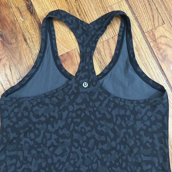 Lululemon leopard tank - Picture 3 of 3